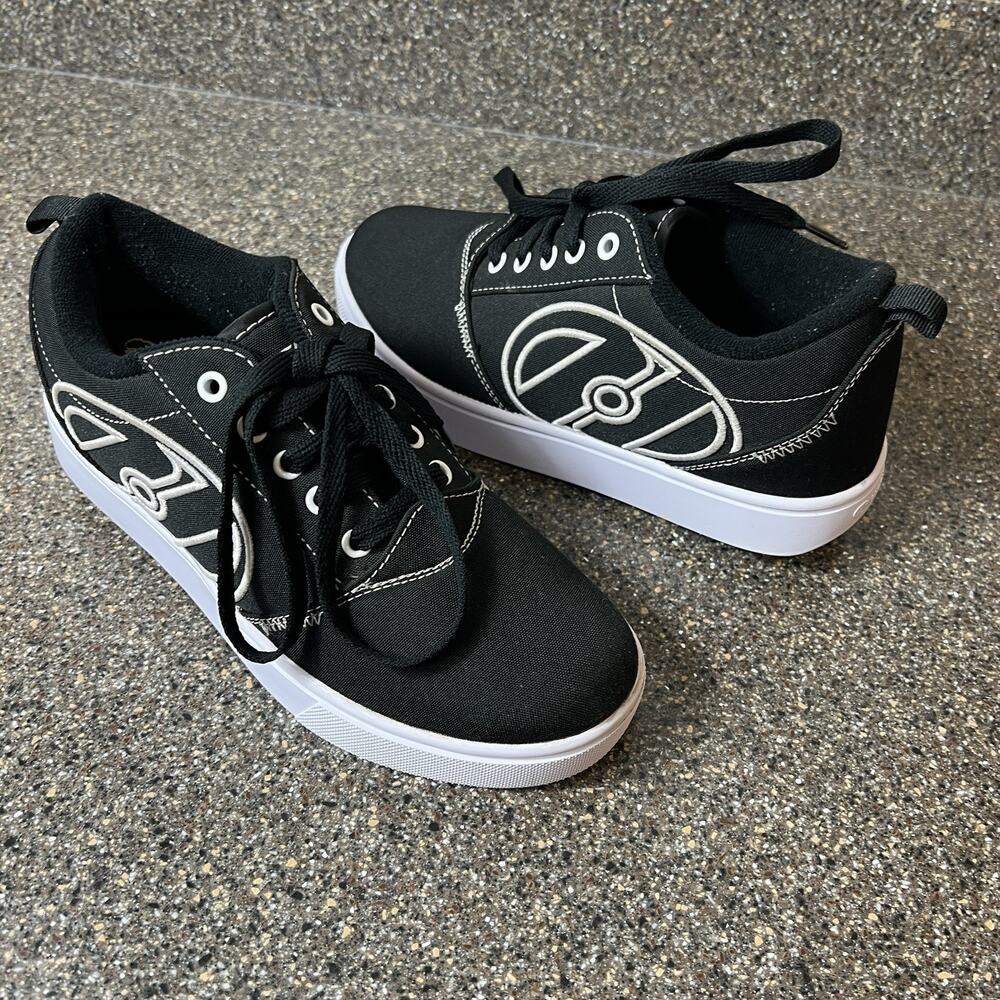 Heelys PRO 20 Skateboarding Black White Canvas Womens 6 Lace Up Youth Sz 5 Shoes